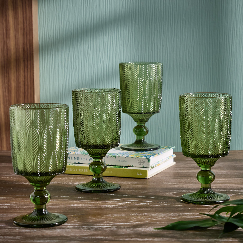 5 Creative Ways to Display Embossed Glassware in Your Home
